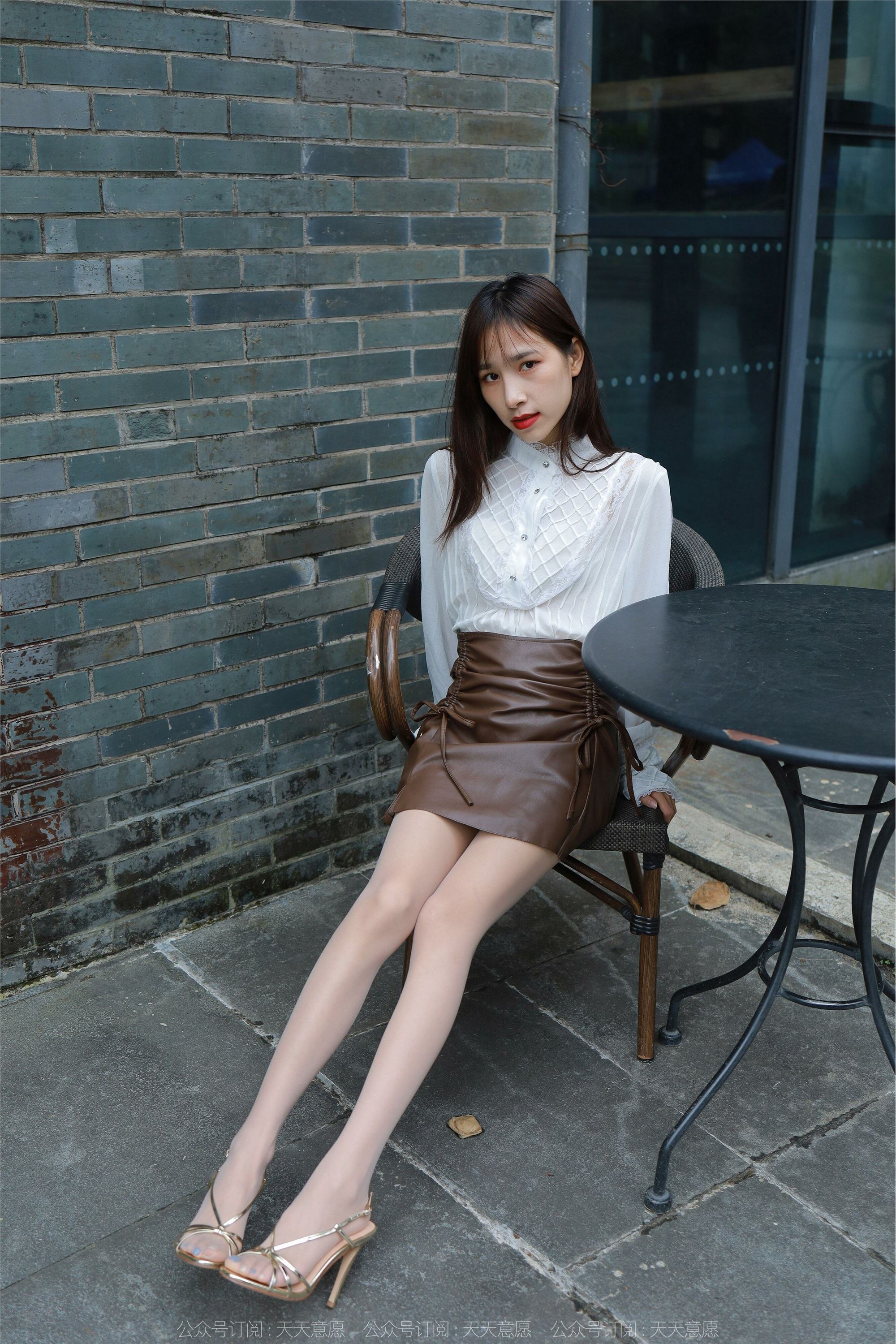 IESS异思趣向  2022.05.09 丝享家 1083：美子《金色凉鞋》